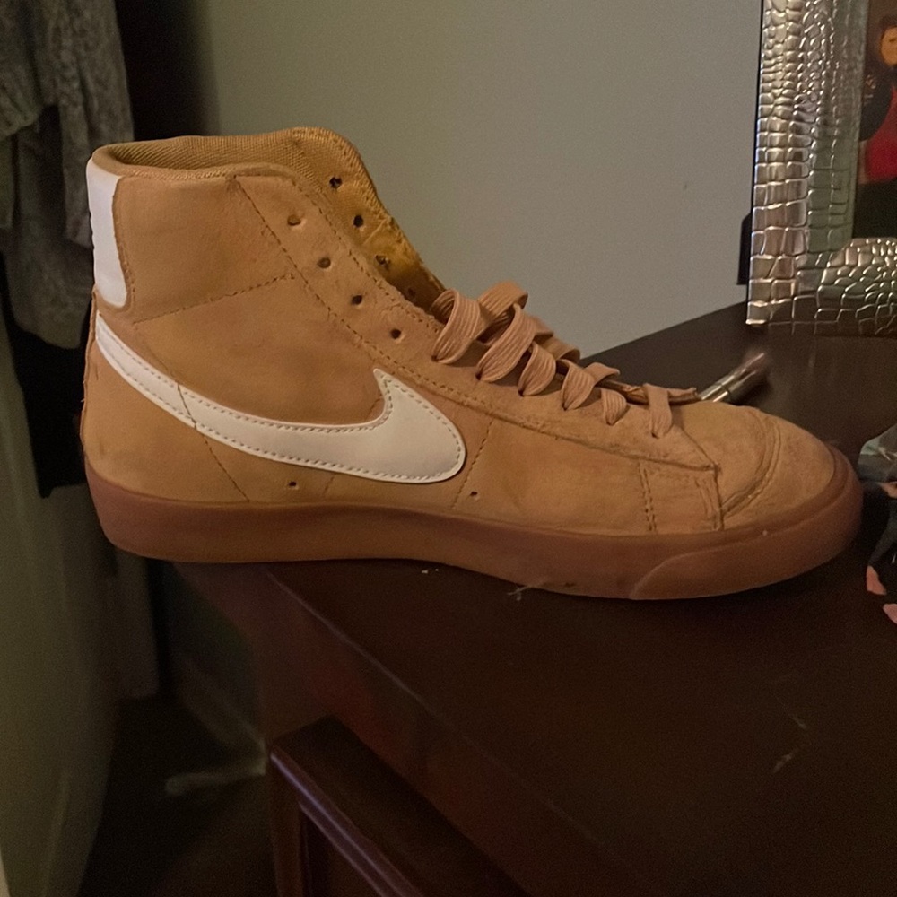 womens Nike blazers!